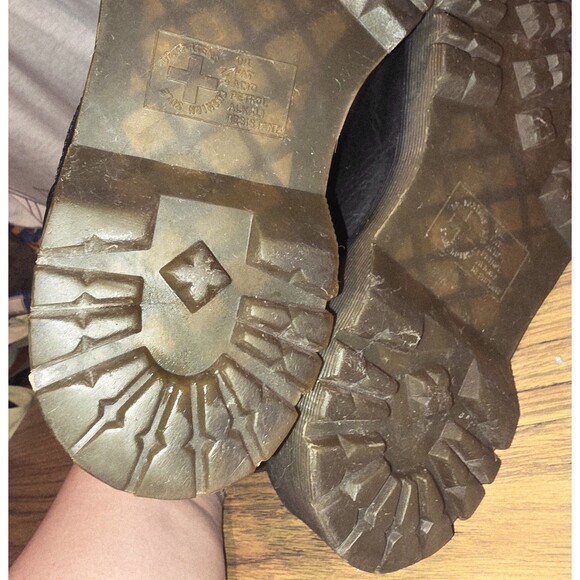 DR. MARTENS AIR WAIR Y2K 10962 Sz 8M 9W Chunky Black Combat Biker Midi Boots - Picture 16 of 16